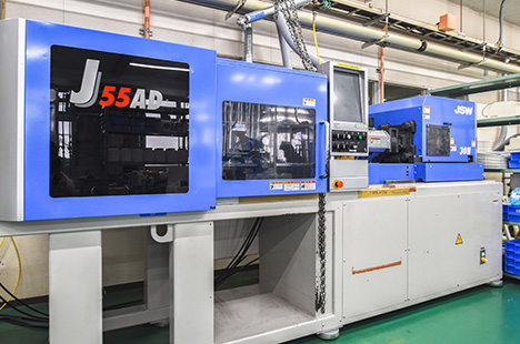 Injection molding machine